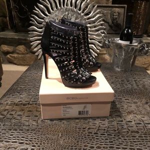 BCBGeneration Maxwell Heels!!